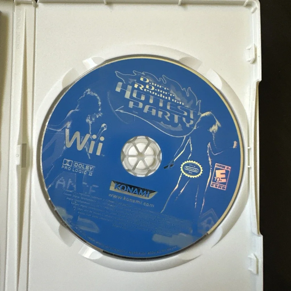 Dance Dance Revolution Hottest Party Konami Nintendo Wii Instructions & Case